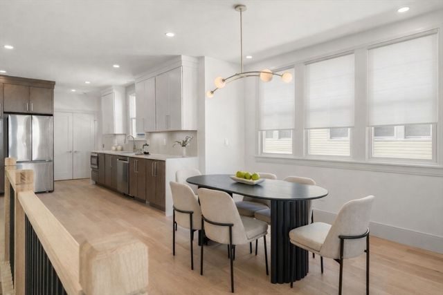 10-12 Clyde Rd 1, Watertown, MA 02472