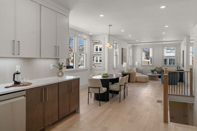 10-12 Clyde Rd 1, Watertown, MA 02472