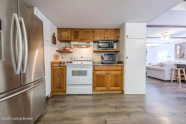 498 Rainbow Knob Ln, Mcdaniels, KY 40152