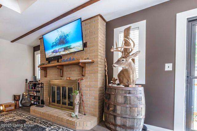 498 Rainbow Knob Ln, Mcdaniels, KY 40152