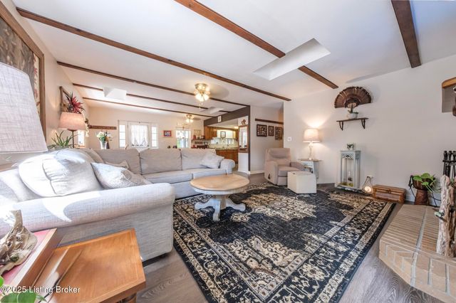 498 Rainbow Knob Ln, Mcdaniels, KY 40152