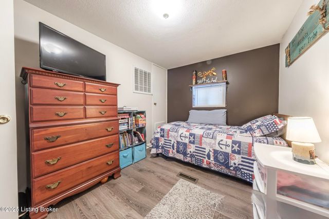 498 Rainbow Knob Ln, Mcdaniels, KY 40152