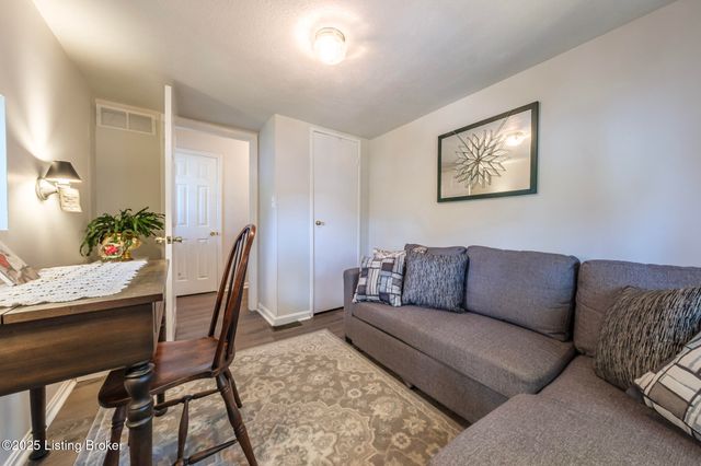 498 Rainbow Knob Ln, Mcdaniels, KY 40152