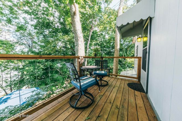 498 Rainbow Knob Ln, Mcdaniels, KY 40152