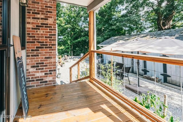 498 Rainbow Knob Ln, Mcdaniels, KY 40152