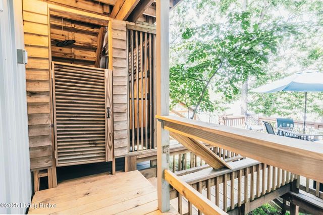 498 Rainbow Knob Ln, Mcdaniels, KY 40152