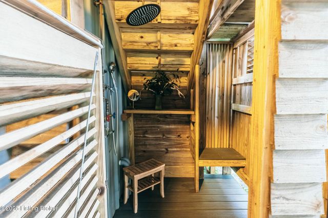 498 Rainbow Knob Ln, Mcdaniels, KY 40152