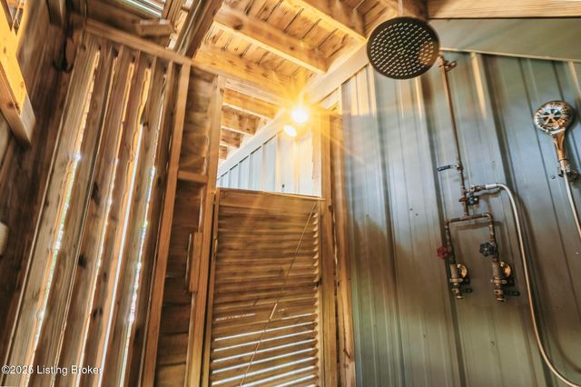 498 Rainbow Knob Ln, Mcdaniels, KY 40152