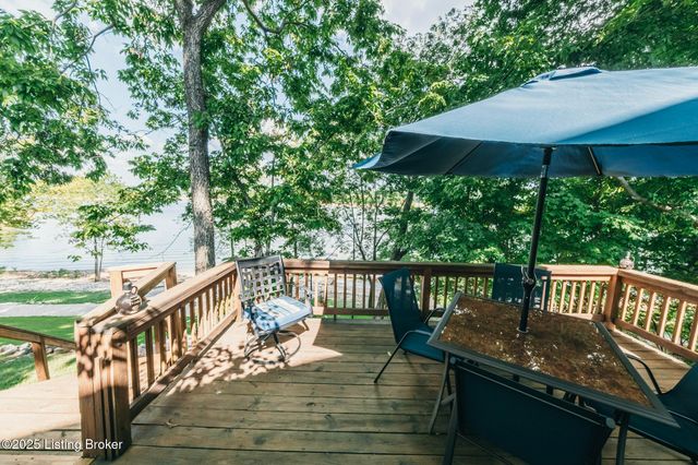 498 Rainbow Knob Ln, Mcdaniels, KY 40152