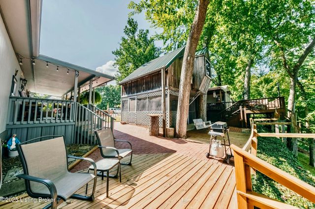 498 Rainbow Knob Ln, Mcdaniels, KY 40152