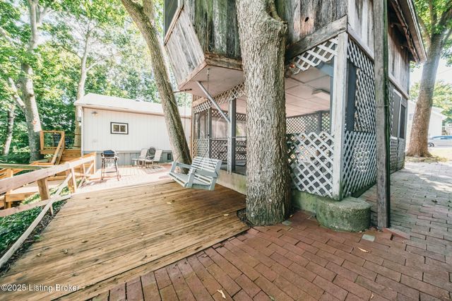 498 Rainbow Knob Ln, Mcdaniels, KY 40152