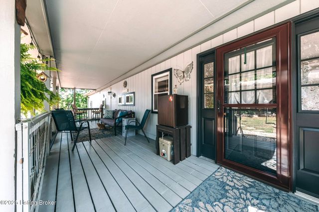 498 Rainbow Knob Ln, Mcdaniels, KY 40152