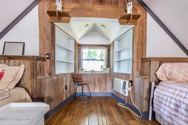 498 Rainbow Knob Ln, Mcdaniels, KY 40152