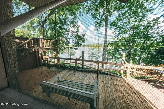 498 Rainbow Knob Ln, Mcdaniels, KY 40152