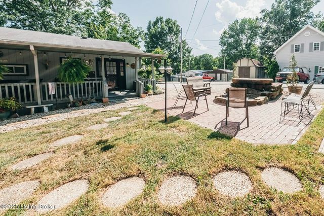 498 Rainbow Knob Ln, Mcdaniels, KY 40152