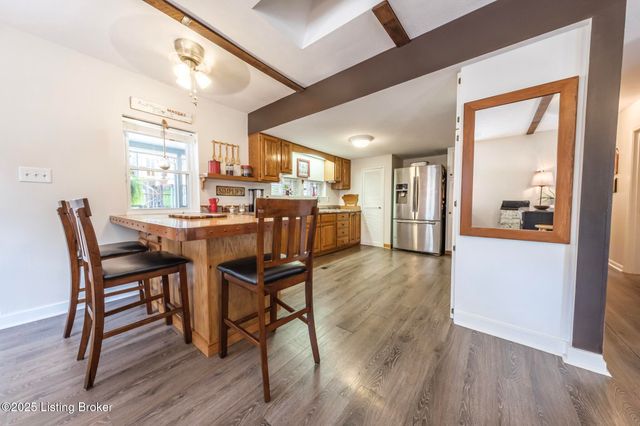 498 Rainbow Knob Ln, Mcdaniels, KY 40152