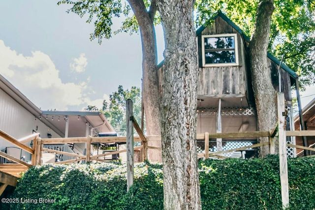 498 Rainbow Knob Ln, Mcdaniels, KY 40152