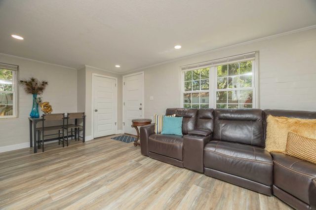 6 Douglas Ave, St Augustine, FL 32084