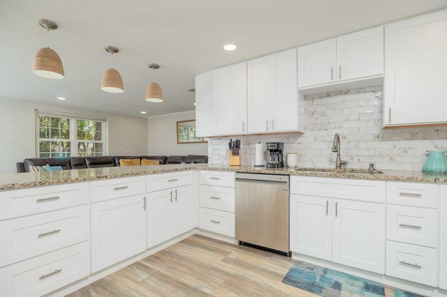 6 Douglas Ave, St Augustine, FL 32084