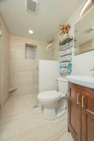 6 Douglas Ave, St Augustine, FL 32084