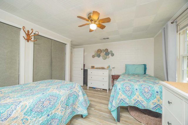 6 Douglas Ave, St Augustine, FL 32084