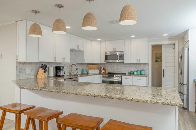 6 Douglas Ave, St Augustine, FL 32084