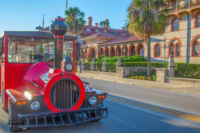 6 Douglas Ave, St Augustine, FL 32084