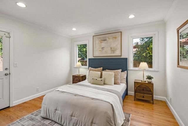 1119 Oregon Avenue, Palo Alto, CA 94303