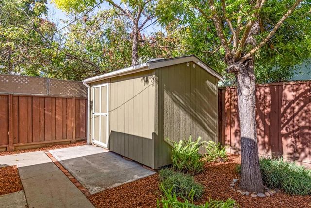 1119 Oregon Avenue, Palo Alto, CA 94303
