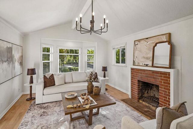 1119 Oregon Avenue, Palo Alto, CA 94303
