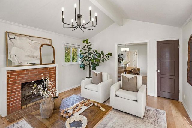 1119 Oregon Avenue, Palo Alto, CA 94303