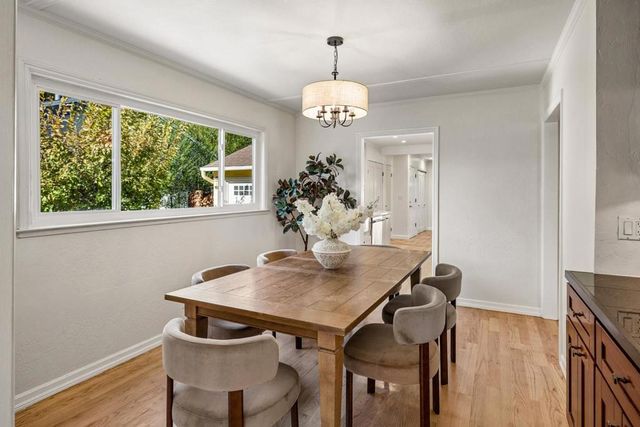 1119 Oregon Avenue, Palo Alto, CA 94303