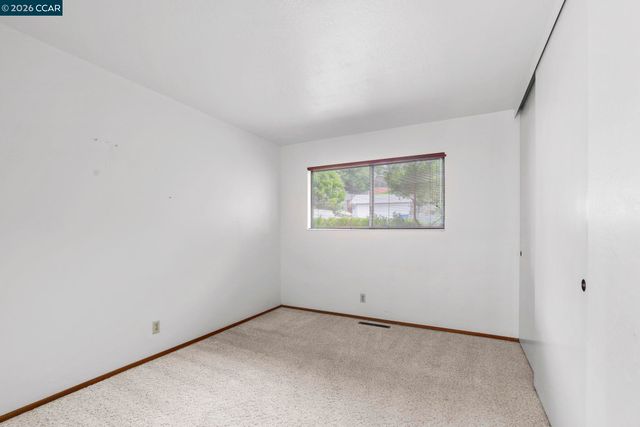 5218 Camino Alta Mira, Castro Valley, CA 94546