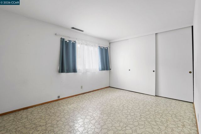 5218 Camino Alta Mira, Castro Valley, CA 94546