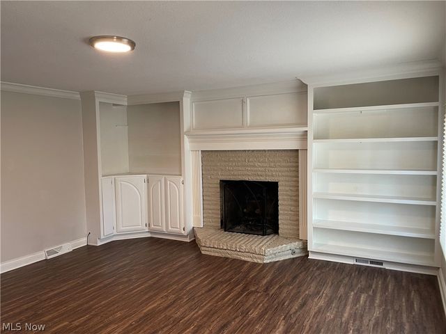 2958 E Turkeyfoot Lake Road, Uniontown, OH 44685