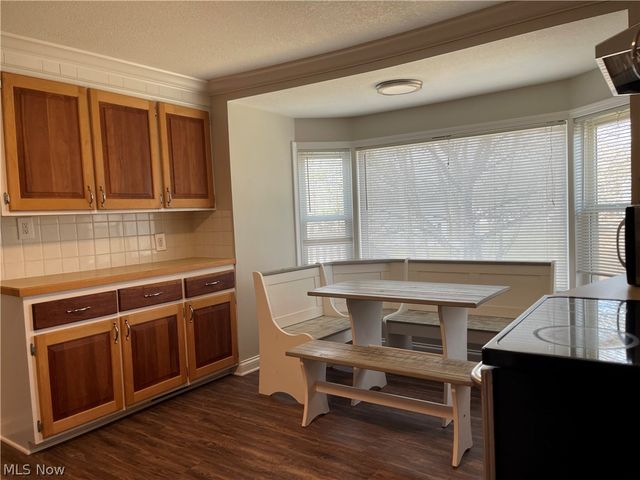 2958 E Turkeyfoot Lake Road, Uniontown, OH 44685