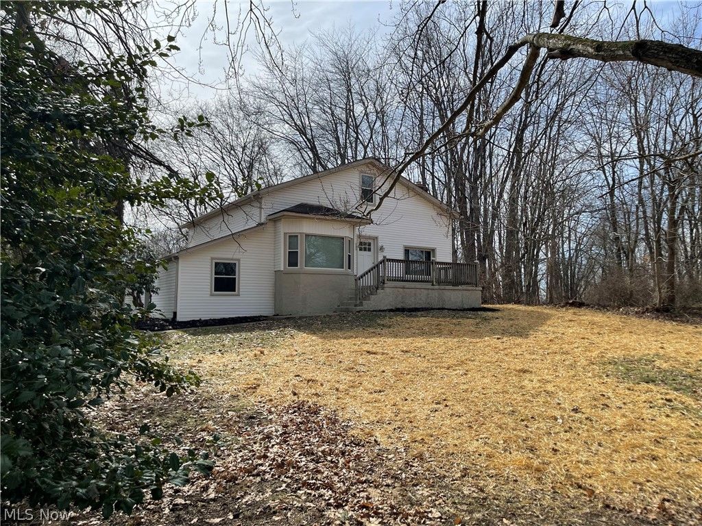 2958 E Turkeyfoot Lake Road, Uniontown, OH 44685