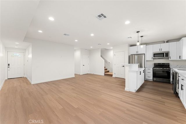 902 W Hert Street, Colton, CA 92324