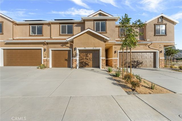 902 W Hert Street, Colton, CA 92324