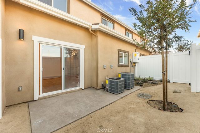 902 W Hert Street, Colton, CA 92324