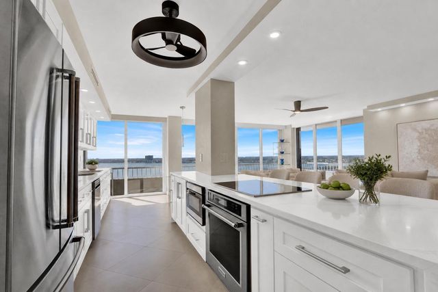 5510 N Ocean Drive 22d, Singer Island, FL 33404