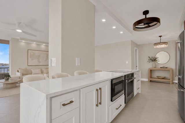 5510 N Ocean Drive 22d, Singer Island, FL 33404