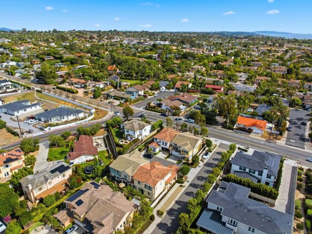 676 MANZANITA LANE, Encinitas, CA 92024
