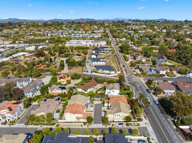 676 MANZANITA LANE, Encinitas, CA 92024