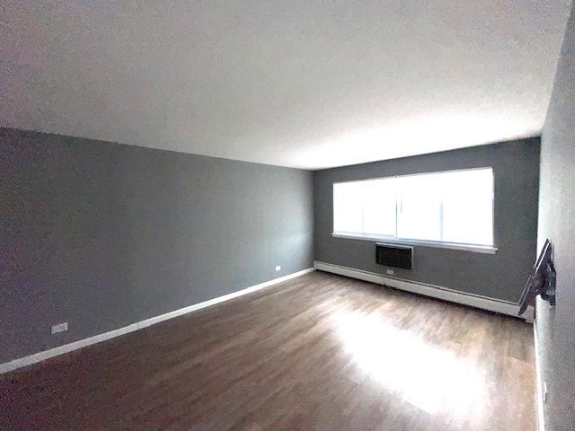 5306 N Cumberland Avenue 323, Chicago, IL 60656