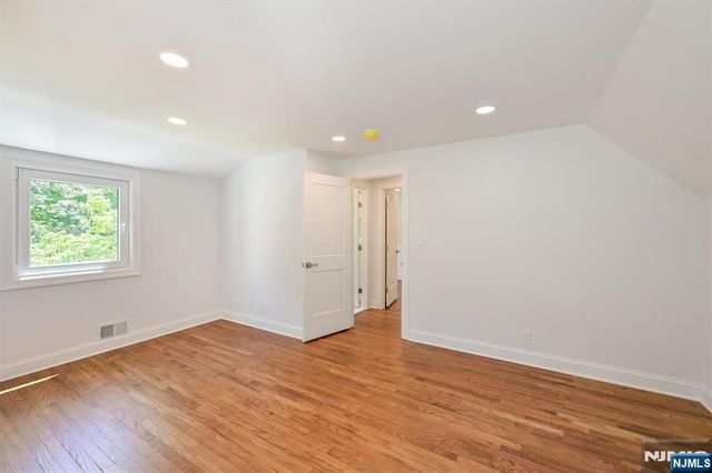 201 Dixon Avenue, Dumont, NJ 07628