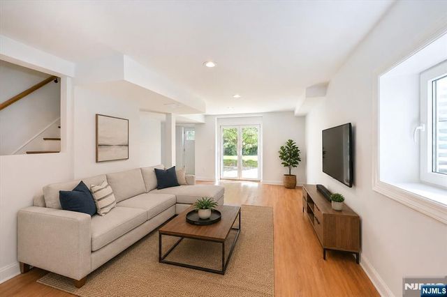 201 Dixon Avenue, Dumont, NJ 07628