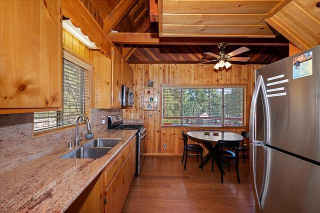 39187 Arapahoe Road, Fawnskin, CA 92333