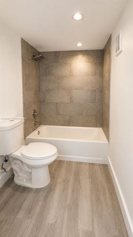 4780 NW 102nd Ave 103-11, Doral, FL 33178