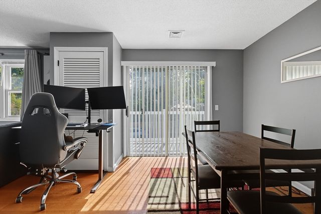 450 Somerset Ave 6-6, Taunton, MA 02780